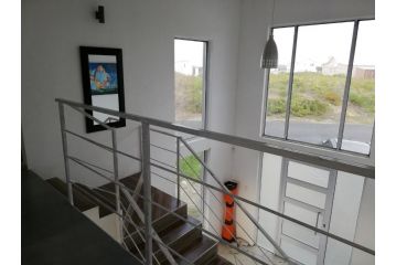 VISTA SUL MARE HOLIDAY ACCOMMADATION Guest house, Agulhas - 1