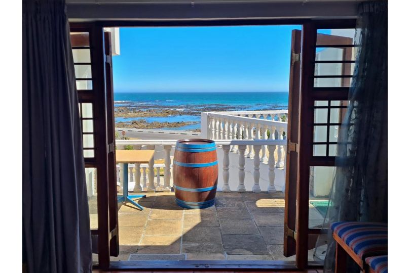 Walkerbay Accommodation Guest house, Gansbaai - imaginea 8