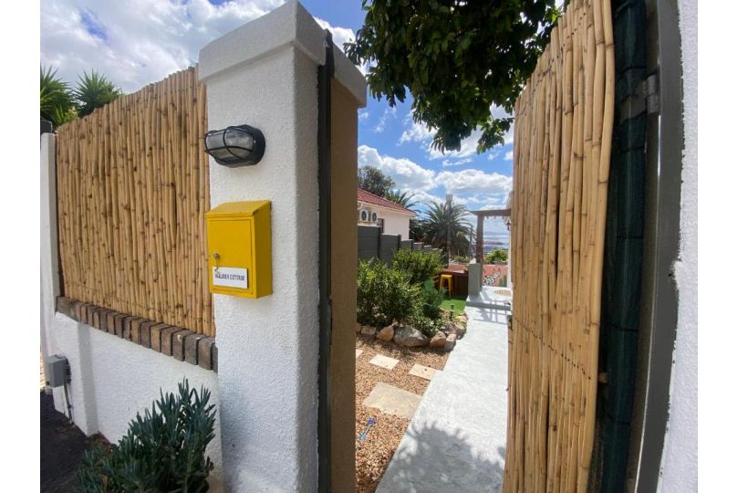 Walmer Cottage - Pet friendly - Garden & Barbeque Guest house, Cape Town - imaginea 1