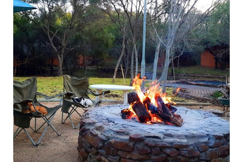 Warthogs Bush Lodge Chalet, Magaliesburg - imaginea 16