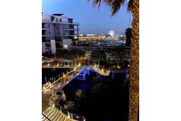 Waterfront Marina: Ultimate location Apartment, Cape Town - 2