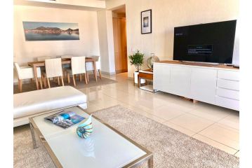Waterfront Marina: Ultimate location Apartment, Cape Town - 3