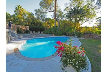 Waterland Lodge Hotel, Hout Bay - 1