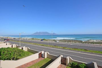 Waves Apartment, Bloubergstrand - 2