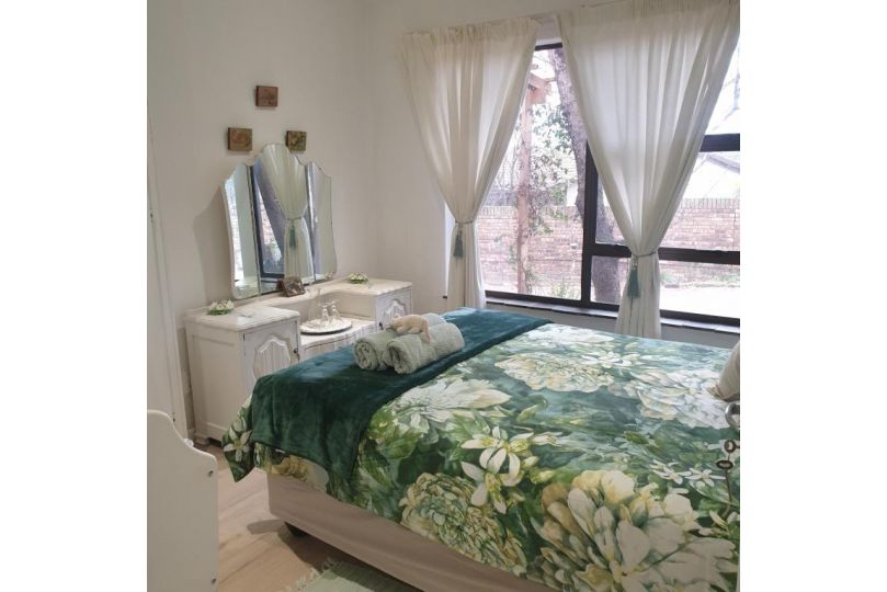 Waybury Cottage - a cozy home from home ! Apartment, Johannesburg - imaginea 13