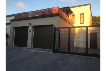 Weaver Place Apartment, Bloubergstrand - 4