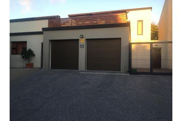 Weaver Place Apartment, Bloubergstrand - 1