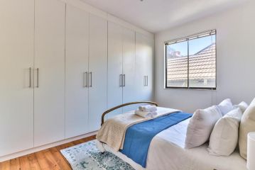 Westminster 2 Bedroom Apartment in Sea Point Apartment, Cape Town - 4