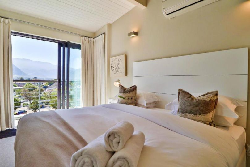 Whale Coast All-Suite- Hotel, Hermanus - imaginea 18