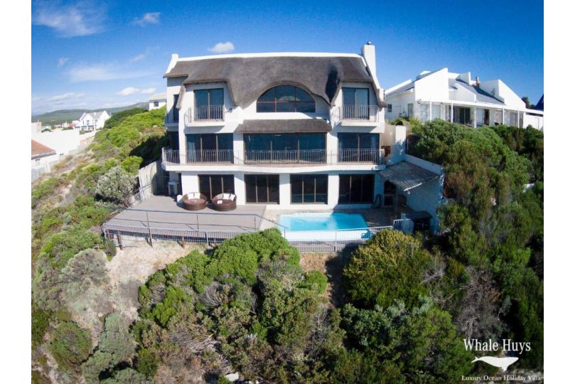 Whale Huys Luxury Oceanfront Eco Villa, Gansbaai - imaginea 5