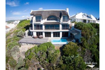 Whale Huys Luxury Oceanfront Eco Villa, Gansbaai - 5