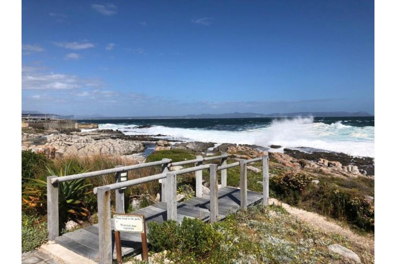 Whale Rock Estate Hermanus sea view apartment Apartment, Hermanus - imaginea 5