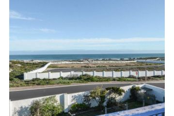 Whale Tale Beach House Apartment, Yzerfontein - 1