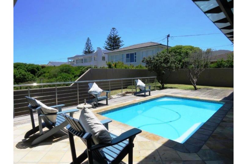 Whalesong Villa, Hermanus - imaginea 1