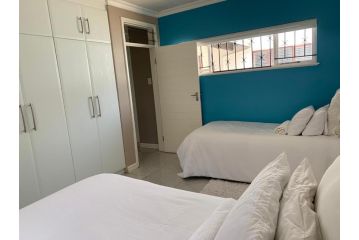 White House lodge in Scotburgh Guest house, Scottburgh - 5