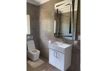 White House lodge in Scotburgh Guest house, Scottburgh - 4