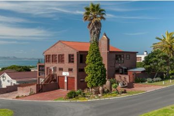 White Shark Guest house, Kleinbaai - 2