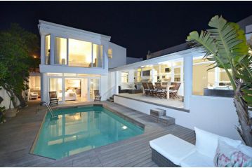 White Waves Beach House Guest house, Bloubergstrand - 3