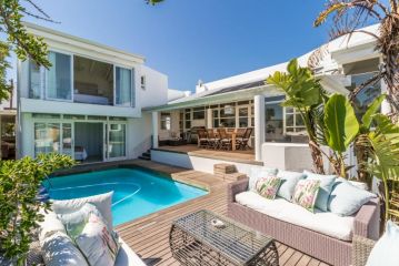 White Waves Beach House Guest house, Bloubergstrand - 1