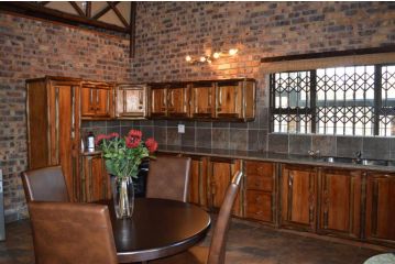 Wildgoose Lodge Hotel, Marloth Park - 2
