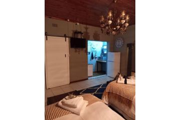 Wiletta self-catering Apartment, Kimberley - 3
