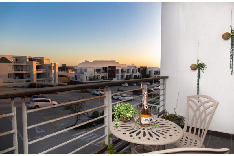 Luxury 2 Bed Apartment 109 Eden on the Bay Apartment, Cape Town - imaginea 4