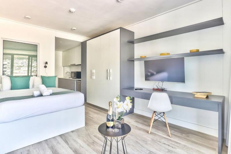 Work Cocooned at home Fast Wi-Fi Mountain view Apartment, Cape Town - imaginea 19