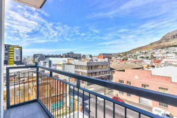 Work Cocooned at home Fast Wi-Fi Mountain view Apartment, Cape Town - 4