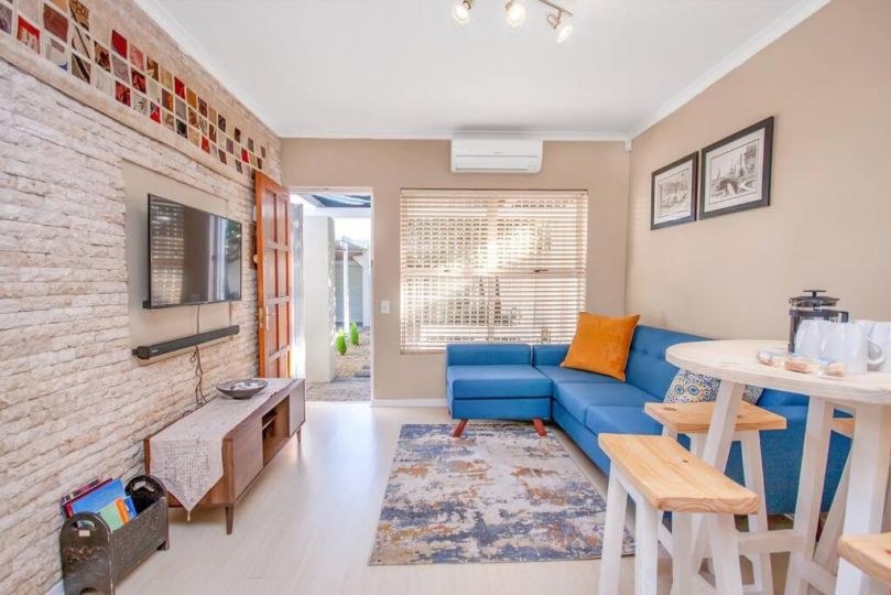Working Professionals, Modern, Cozy, WiFi Guest house, Cape Town - imaginea 10
