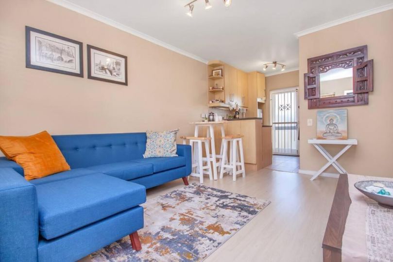 Working Professionals, Modern, Cozy, WiFi Guest house, Cape Town - imaginea 2