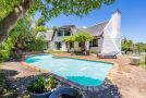 Workout & Wine Fitness Retreat/B&B Bed and breakfast, Cape Town - thumb 1