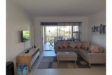 Soulenti on Goose with Sea View Apartment, Plettenberg Bay - 1