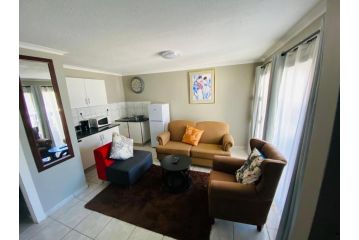 Xaba Guest Lodge Guest house, Richards Bay - 4