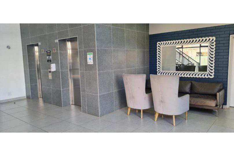 Xcel Apartments Apartment, Durban - imaginea 12