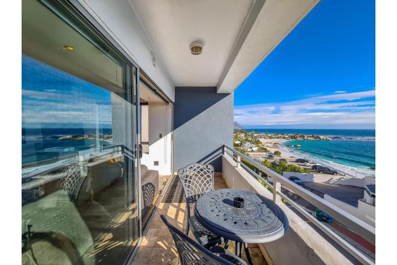 Clifton YOLO Spaces - Clifton Beachfront Executive Apartment, Cape Town - imaginea 1