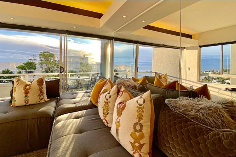 Clifton YOLO Spaces - Clifton Beachfront Executive Apartment, Cape Town - imaginea 14