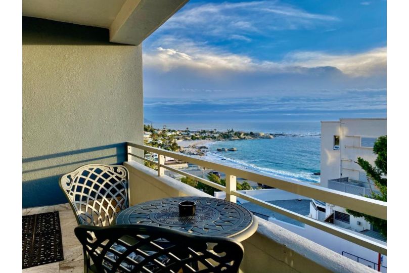 Clifton YOLO Spaces - Clifton Beachfront Executive Apartment, Cape Town - imaginea 2