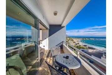 Clifton YOLO Spaces - Clifton Beachfront Executive Apartment, Cape Town - 1