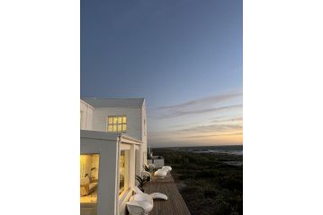 Yzer Beach House Villa, Yzerfontein - 4