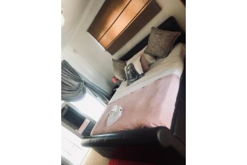 Zagorskiâ€™s Guest house, Bloubergstrand - 2