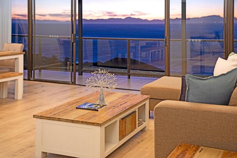 Zaria Sun Penthouse by HostAgents Apartment, Cape Town - imaginea 10
