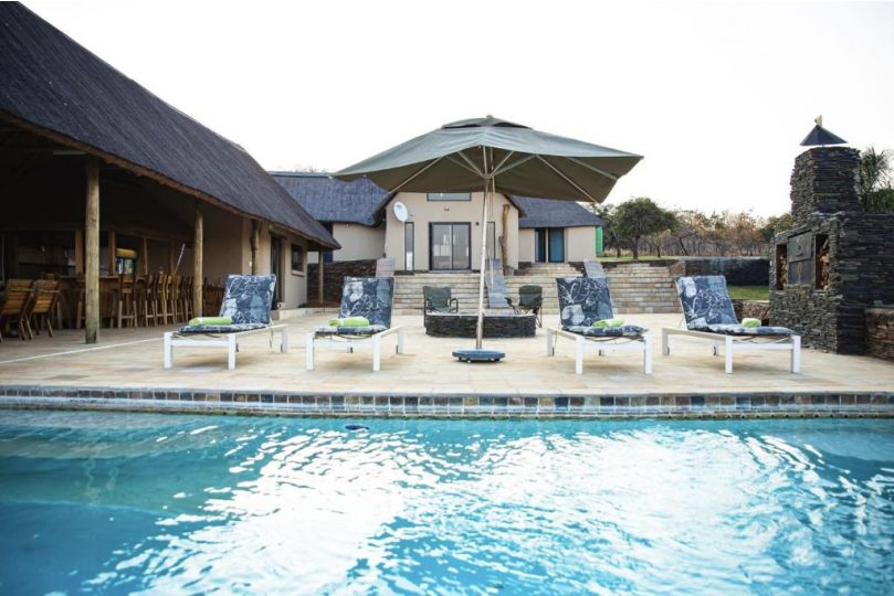 Tholo Manzi Private Game Farm Villa, Zeerust - imaginea 9