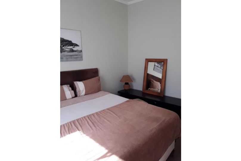 Zen Self Catering Accommodation in Prestwick, Jackal Creek Golf Estate Guest house, Johannesburg - imaginea 10