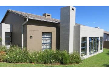Zen Self Catering Accommodation in Prestwick, Jackal Creek Golf Estate Guest house, Johannesburg - 1