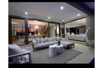 Zimbali 4 bedroom Luxury Bali Segara Guest house, Ballito - 4