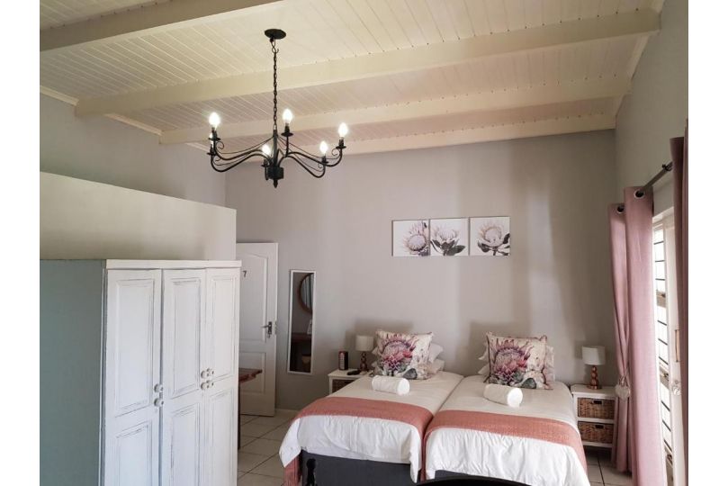 Zonnevanger Guesthouse Guest house, Noorder-Paarl - imaginea 14
