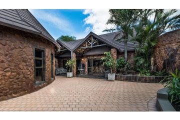 Zulu Nyala Game Lodge Hotel, Hluhluwe - 3