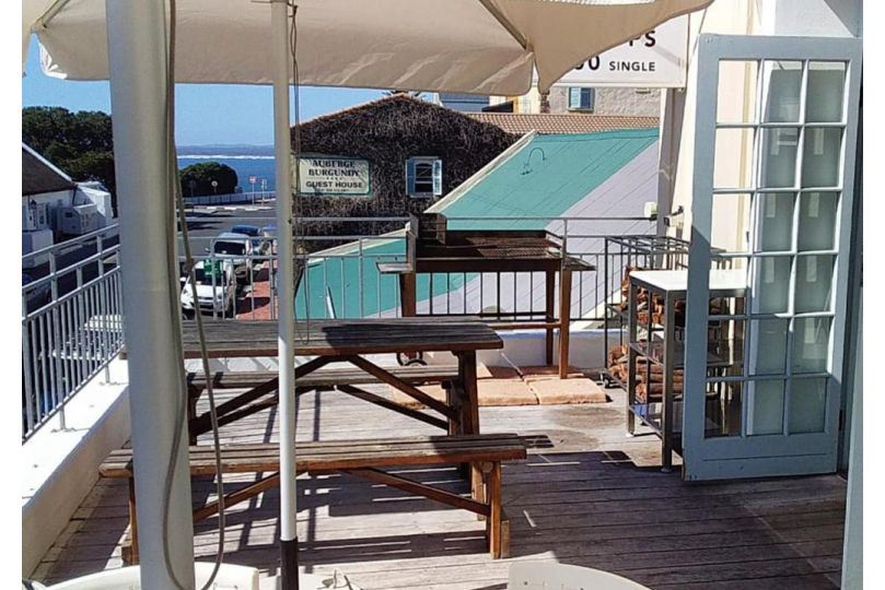 Zzzone Boutique Hostel, Hermanus - imaginea 12